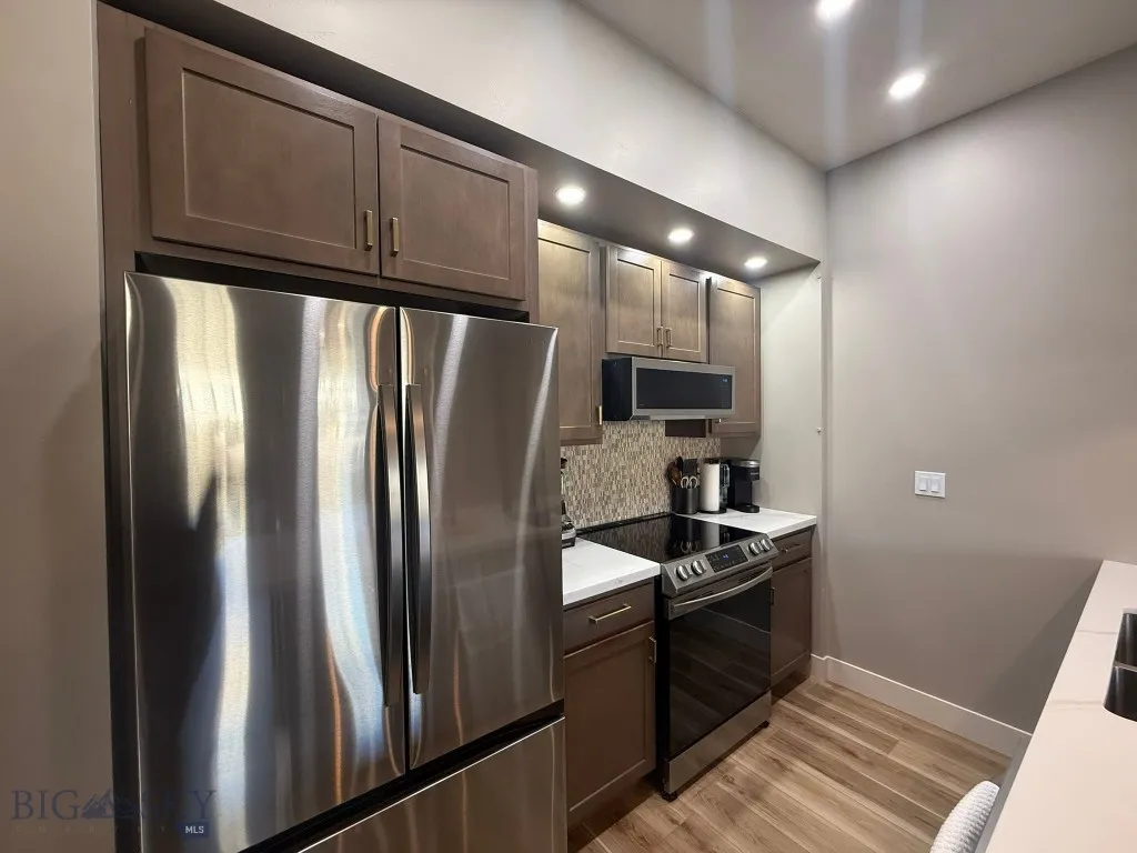 114 W Park 114a, Butte, Montana 59701, Butte, Montana 59701, 1 Bedroom Bedrooms, ,1 BathroomBathrooms,Residential,For Sale,114 W Park 114a, Butte, Montana 59701,0,408049