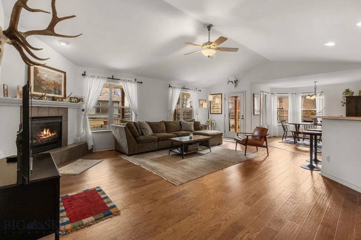 1142 New Holland, Bozeman, Montana 59718, Bozeman, Montana 59718, 3 Bedrooms Bedrooms, ,2 BathroomsBathrooms,Residential,For Sale,1142 New Holland, Bozeman, Montana 59718,0,408052