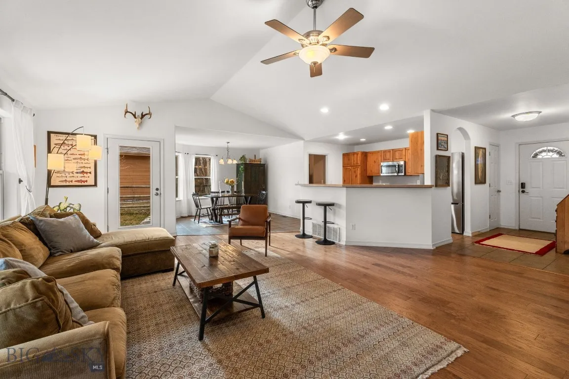 1142 New Holland, Bozeman, Montana 59718, Bozeman, Montana 59718, 3 Bedrooms Bedrooms, ,2 BathroomsBathrooms,Residential,For Sale,1142 New Holland, Bozeman, Montana 59718,0,408052