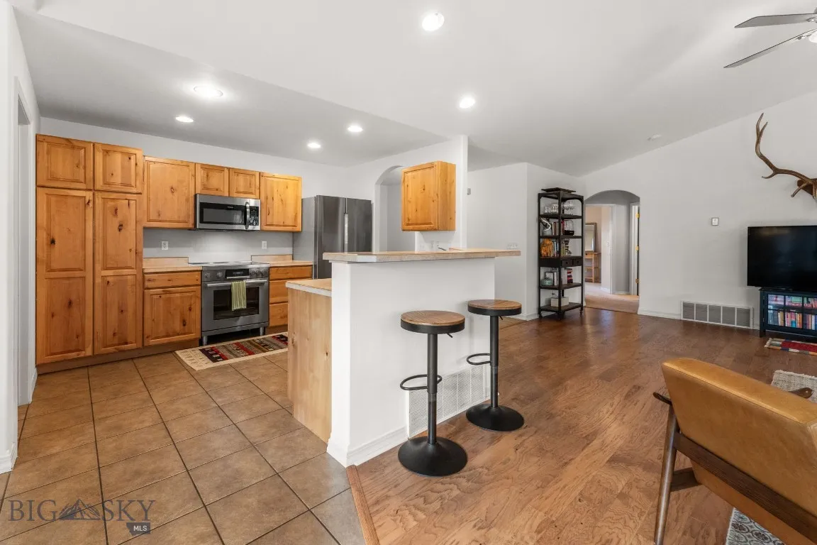 1142 New Holland, Bozeman, Montana 59718, Bozeman, Montana 59718, 3 Bedrooms Bedrooms, ,2 BathroomsBathrooms,Residential,For Sale,1142 New Holland, Bozeman, Montana 59718,0,408052