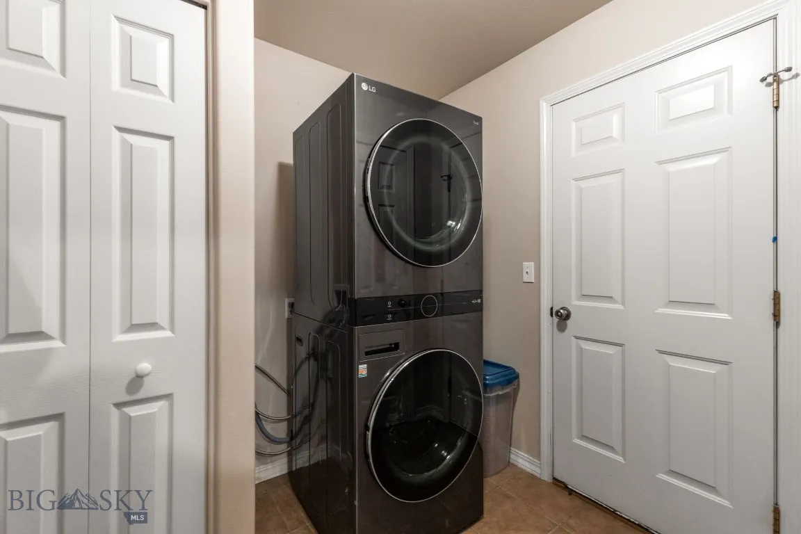 1142 New Holland, Bozeman, Montana 59718, Bozeman, Montana 59718, 3 Bedrooms Bedrooms, ,2 BathroomsBathrooms,Residential,For Sale,1142 New Holland, Bozeman, Montana 59718,0,408052