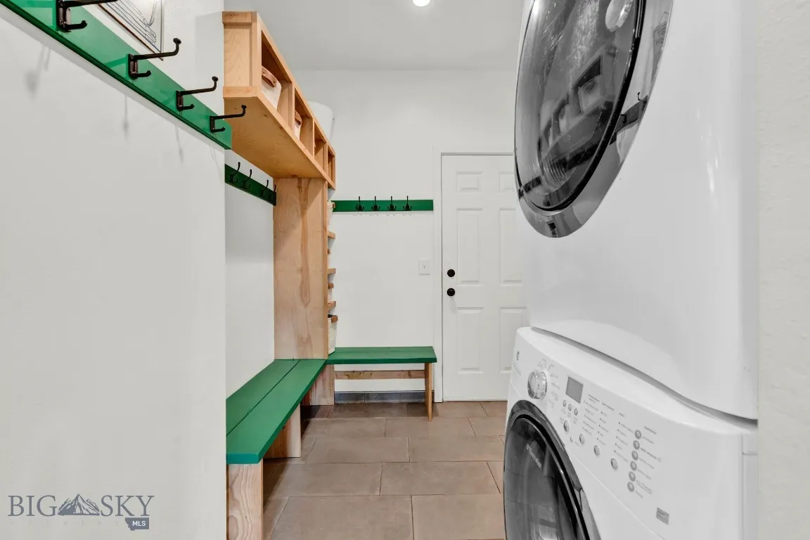 Mud/Laundry Room