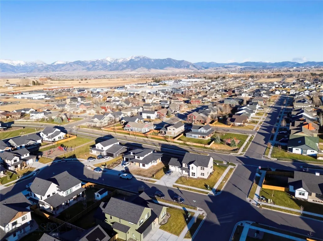 18 Arrow Peak Court, Bozeman, Montana 59718, Bozeman, Montana 59718, 4 Bedrooms Bedrooms, ,2 BathroomsBathrooms,Residential,For Sale,18 Arrow Peak Court, Bozeman, Montana 59718,0,407967