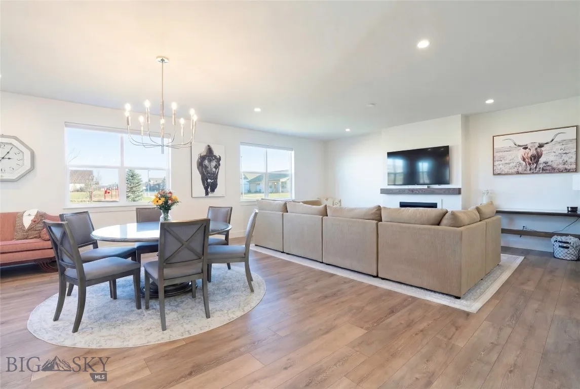 18 Arrow Peak Court, Bozeman, Montana 59718, Bozeman, Montana 59718, 4 Bedrooms Bedrooms, ,2 BathroomsBathrooms,Residential,For Sale,18 Arrow Peak Court, Bozeman, Montana 59718,0,407967