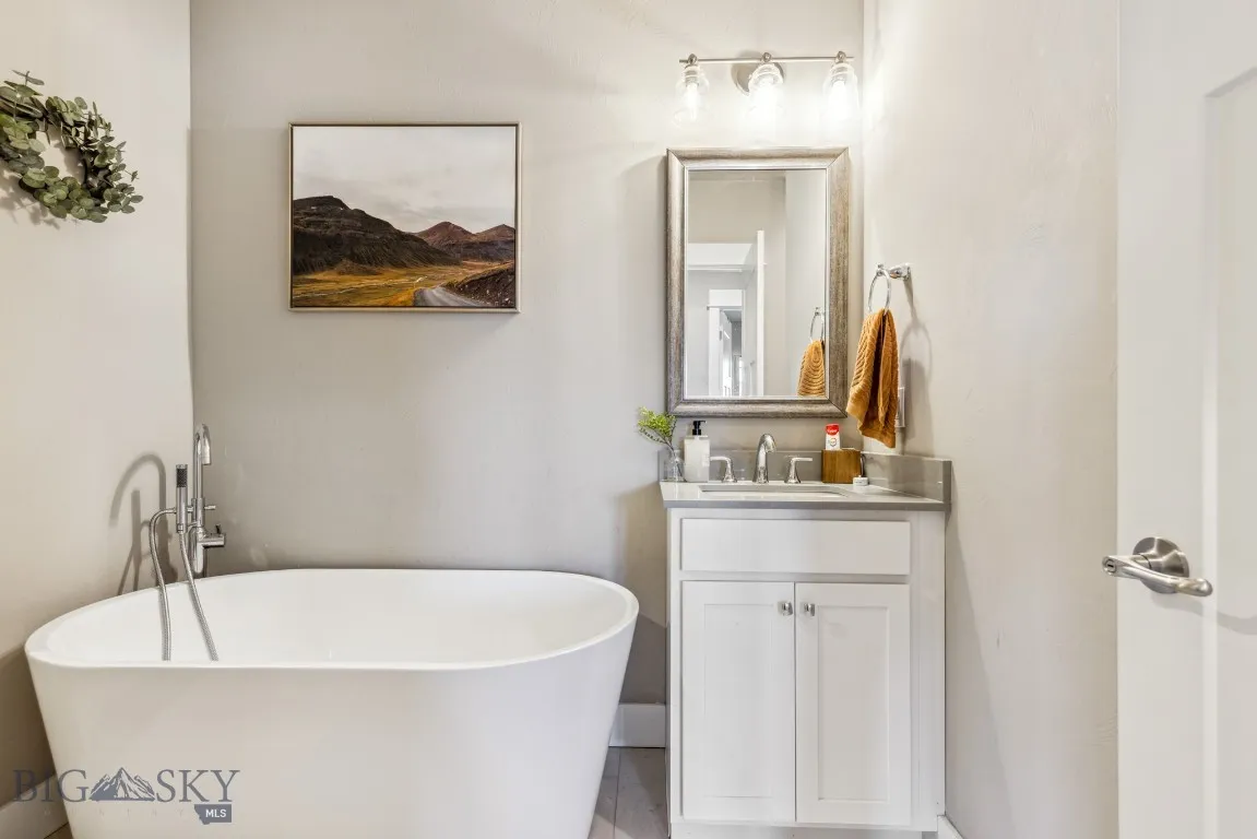 3095 Lori Lane, Bozeman, Montana 59718, Bozeman, Montana 59718, 3 Bedrooms Bedrooms, ,1 BathroomBathrooms,Residential,For Sale,3095 Lori Lane, Bozeman, Montana 59718,0,408048