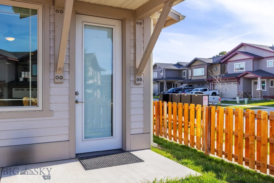 3095 Lori Lane, Bozeman, Montana 59718, Bozeman, Montana 59718, 3 Bedrooms Bedrooms, ,1 BathroomBathrooms,Residential,For Sale,3095 Lori Lane, Bozeman, Montana 59718,0,408048