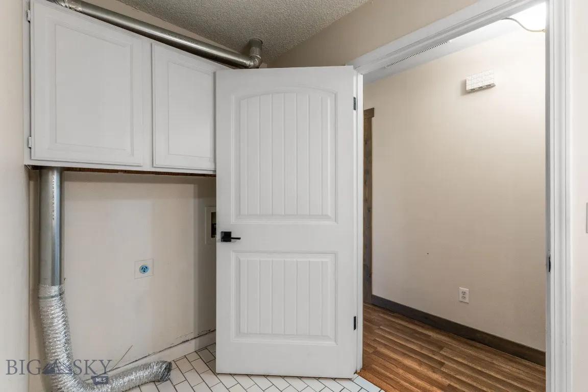 92 E Rosebud Avenue, Belgrade, Montana 59714, Belgrade, Montana 59714, 3 Bedrooms Bedrooms, ,2 BathroomsBathrooms,Residential,For Sale,92 E Rosebud Avenue, Belgrade, Montana 59714,0,408065