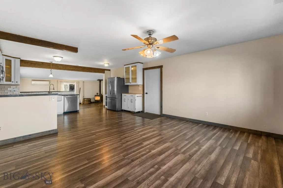 92 E Rosebud Avenue, Belgrade, Montana 59714, Belgrade, Montana 59714, 3 Bedrooms Bedrooms, ,2 BathroomsBathrooms,Residential,For Sale,92 E Rosebud Avenue, Belgrade, Montana 59714,0,408065