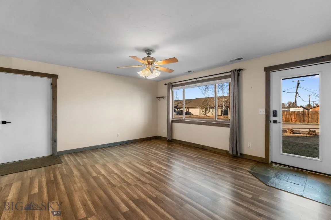 92 E Rosebud Avenue, Belgrade, Montana 59714, Belgrade, Montana 59714, 3 Bedrooms Bedrooms, ,2 BathroomsBathrooms,Residential,For Sale,92 E Rosebud Avenue, Belgrade, Montana 59714,0,408065