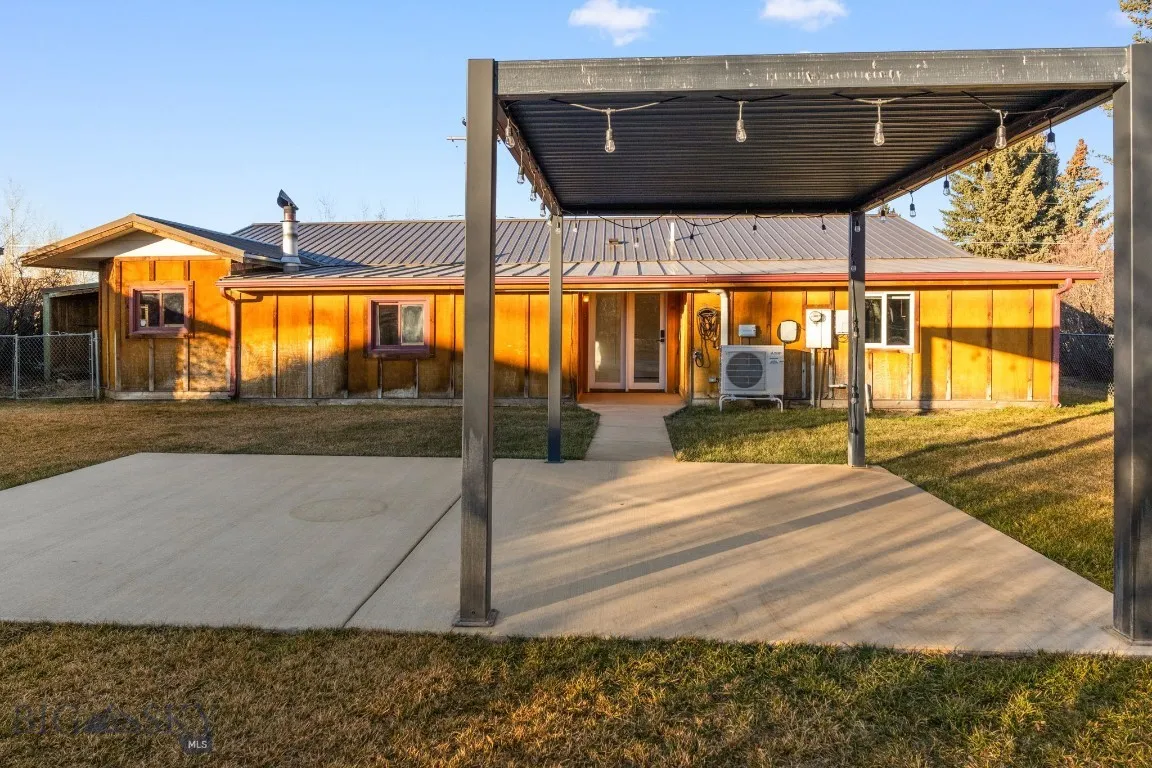 92 E Rosebud Avenue, Belgrade, Montana 59714, Belgrade, Montana 59714, 3 Bedrooms Bedrooms, ,2 BathroomsBathrooms,Residential,For Sale,92 E Rosebud Avenue, Belgrade, Montana 59714,0,408065