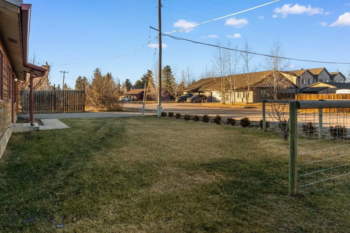 92 E Rosebud Avenue, Belgrade, Montana 59714, Belgrade, Montana 59714, 3 Bedrooms Bedrooms, ,2 BathroomsBathrooms,Residential,For Sale,92 E Rosebud Avenue, Belgrade, Montana 59714,0,408065