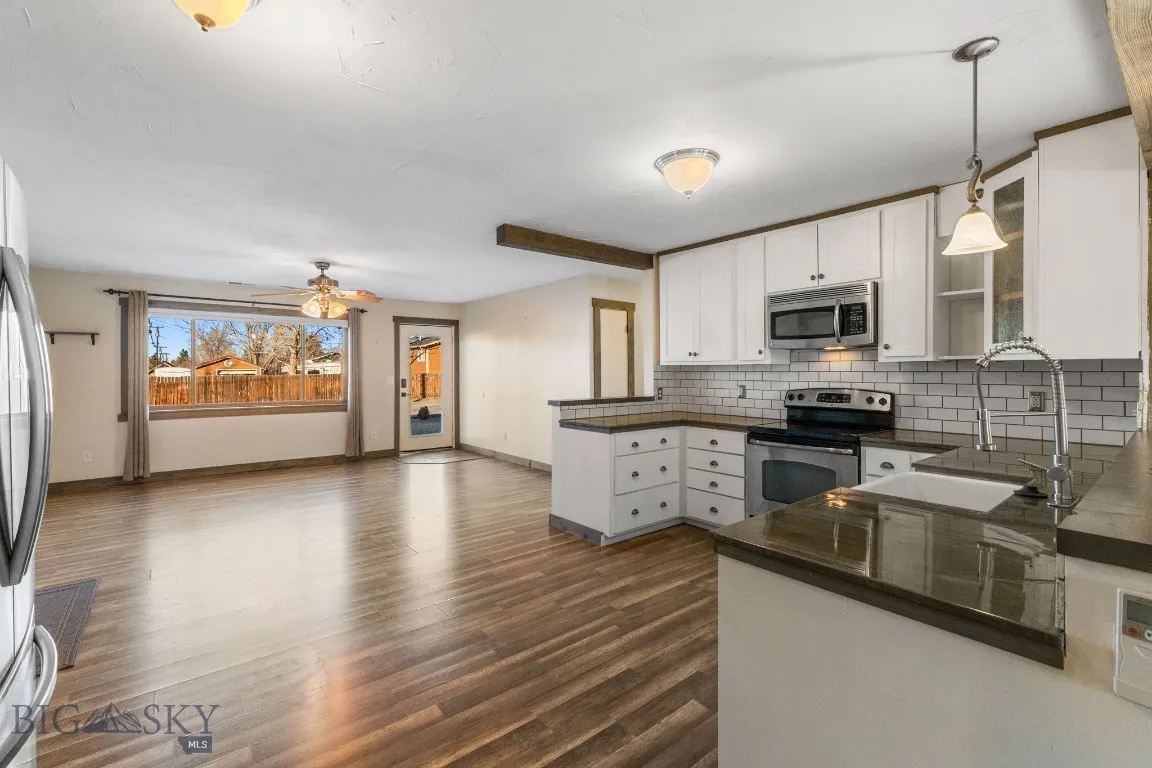 92 E Rosebud Avenue, Belgrade, Montana 59714, Belgrade, Montana 59714, 3 Bedrooms Bedrooms, ,2 BathroomsBathrooms,Residential,For Sale,92 E Rosebud Avenue, Belgrade, Montana 59714,0,408065