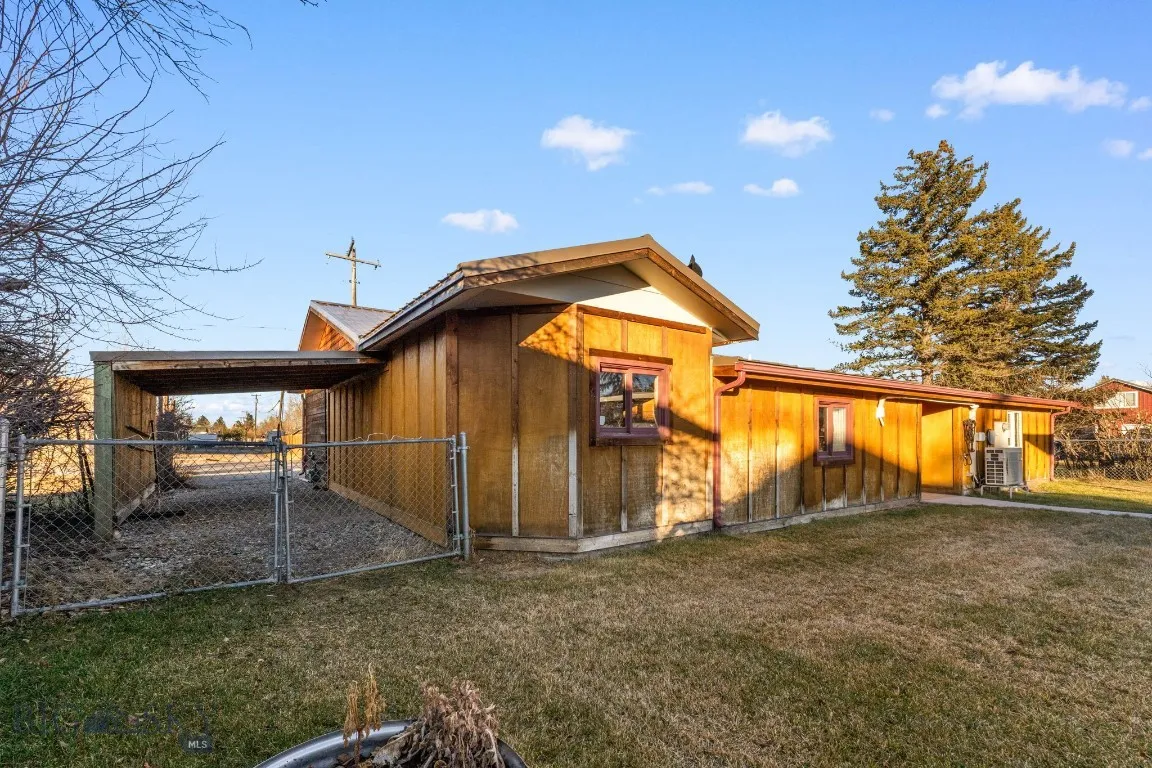 92 E Rosebud Avenue, Belgrade, Montana 59714, Belgrade, Montana 59714, 3 Bedrooms Bedrooms, ,2 BathroomsBathrooms,Residential,For Sale,92 E Rosebud Avenue, Belgrade, Montana 59714,0,408065