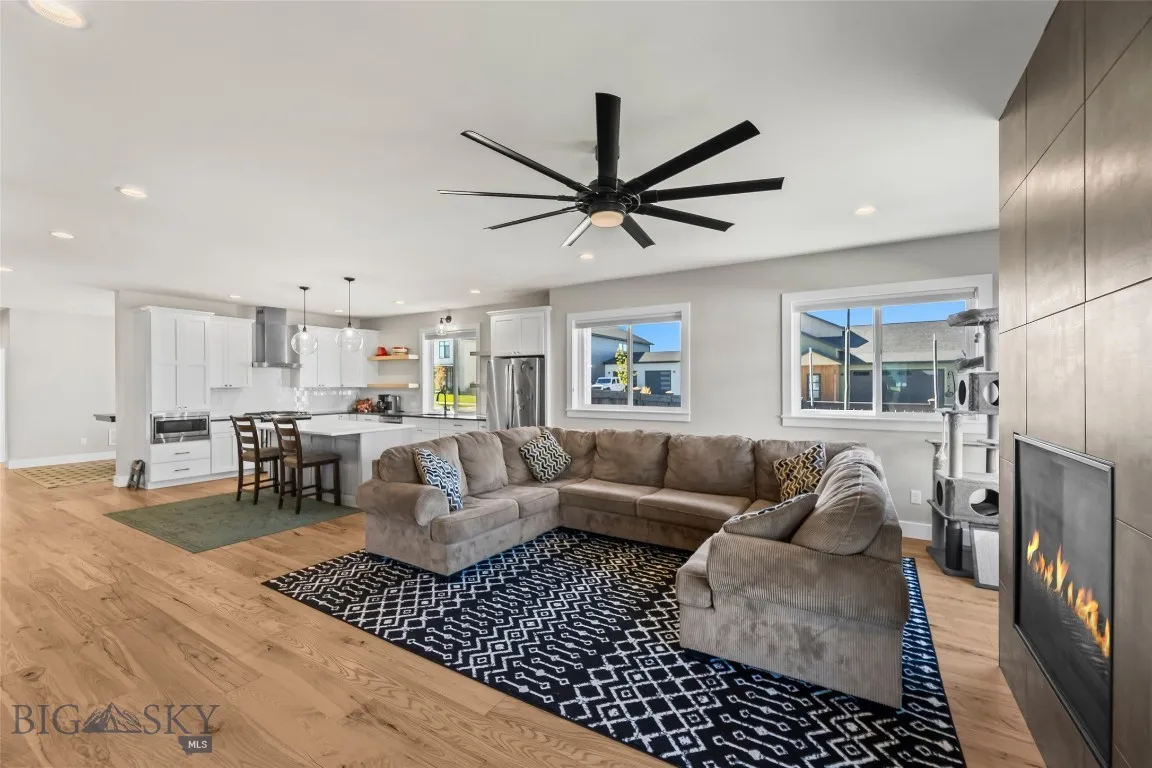 196 Arrow Peak Court, Bozeman, Montana 59718, Bozeman, Montana 59718, 4 Bedrooms Bedrooms, ,2 BathroomsBathrooms,Residential,For Sale,196 Arrow Peak Court, Bozeman, Montana 59718,0,408025