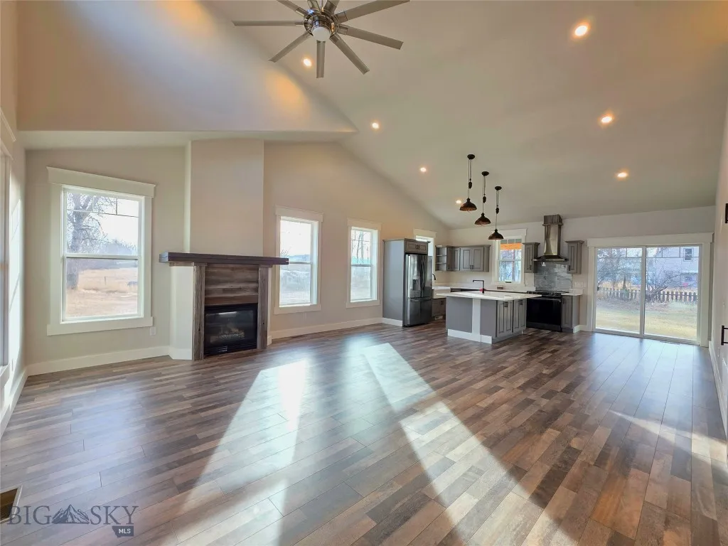 509 Broadway Street, Willow Creek, Montana 59760, Willow Creek, Montana 59760, 4 Bedrooms Bedrooms, ,2 BathroomsBathrooms,Residential,For Sale,509 Broadway Street, Willow Creek, Montana 59760,0,408092