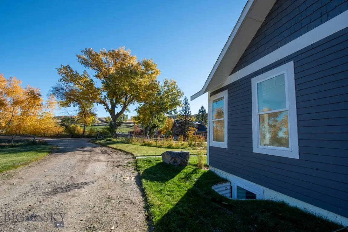 509 Broadway Street, Willow Creek, Montana 59760, Willow Creek, Montana 59760, 4 Bedrooms Bedrooms, ,2 BathroomsBathrooms,Residential,For Sale,509 Broadway Street, Willow Creek, Montana 59760,0,408092