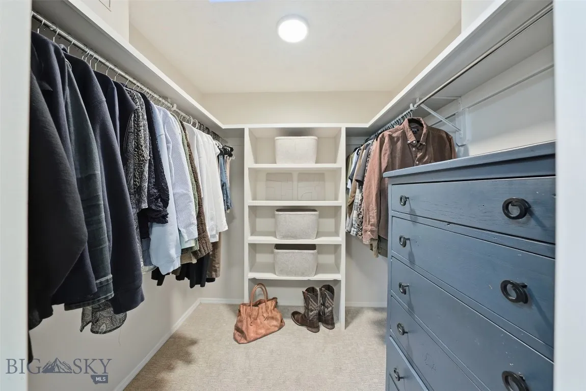 Walk-in closet