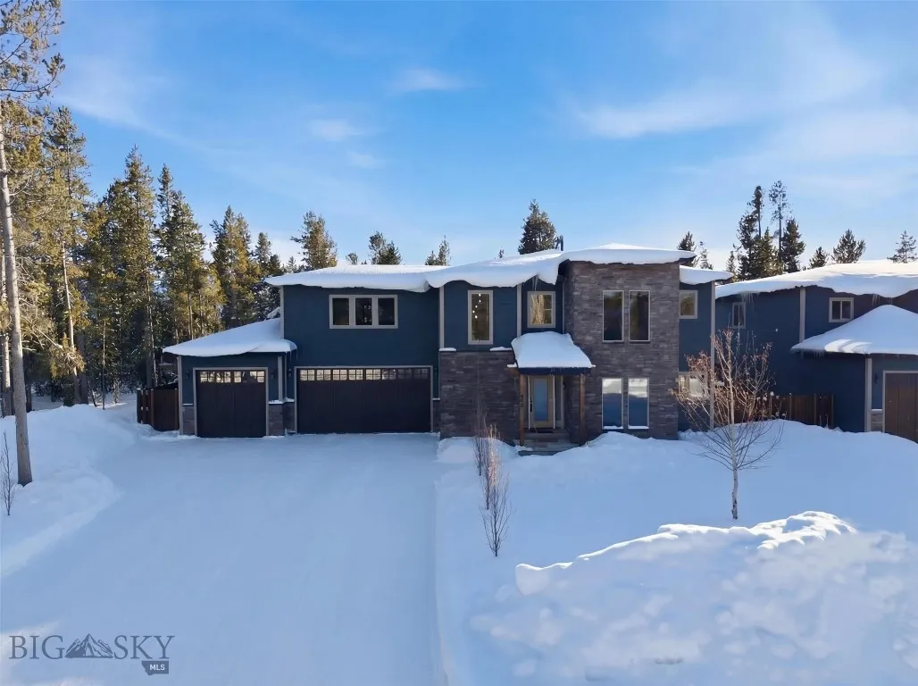 528 Gallatin Avenue, West Yellowstone, Montana 597, West Yellowstone, Montana 59758, 5 Bedrooms Bedrooms, ,3 BathroomsBathrooms,Residential,For Sale,528 Gallatin Avenue, West Yellowstone, Montana 597,0,408180