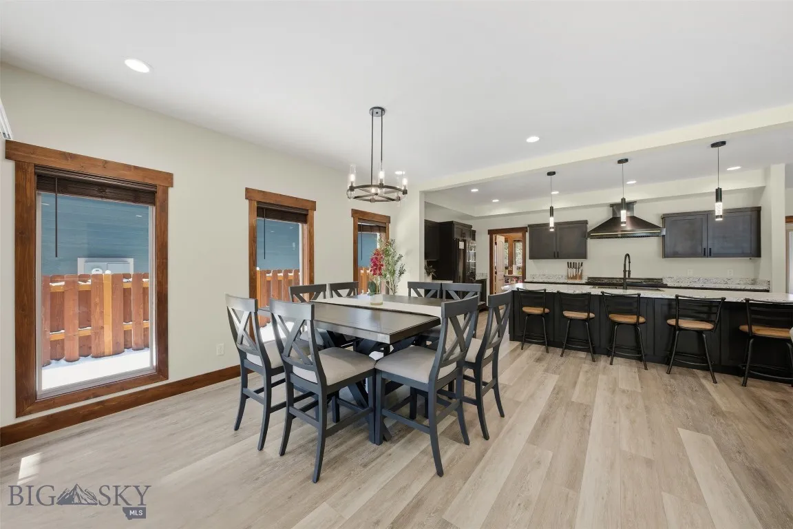 Dining + kitchen