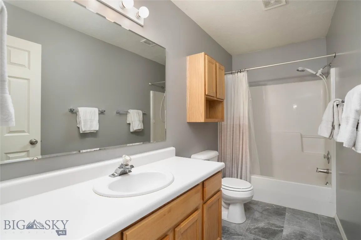Upstairs bathroom