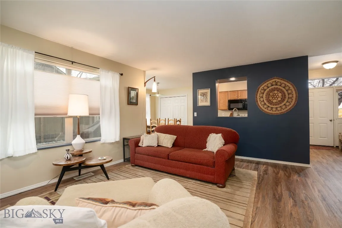 Updated paint and flooring