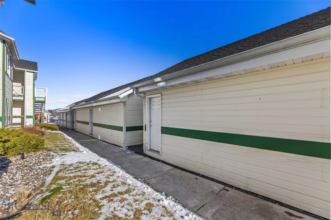 3016 W Villard 2b, Bozeman, Montana 59718, Bozeman, Montana 59718, 3 Bedrooms Bedrooms, ,2 BathroomsBathrooms,Residential,For Sale,3016 W Villard 2b, Bozeman, Montana 59718,0,408208