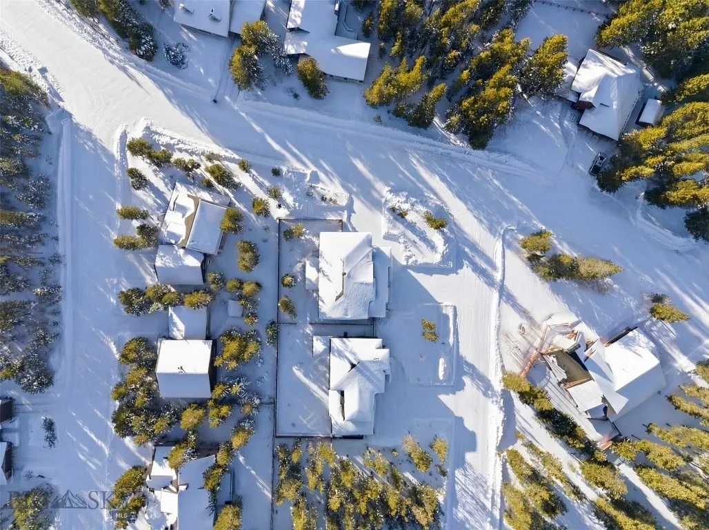 532 Gallatin Avenue, West Yellowstone, Montana 597, West Yellowstone, Montana 59758, 7 Bedrooms Bedrooms, ,5 BathroomsBathrooms,Residential,For Sale,532 Gallatin Avenue, West Yellowstone, Montana 597,0,408315