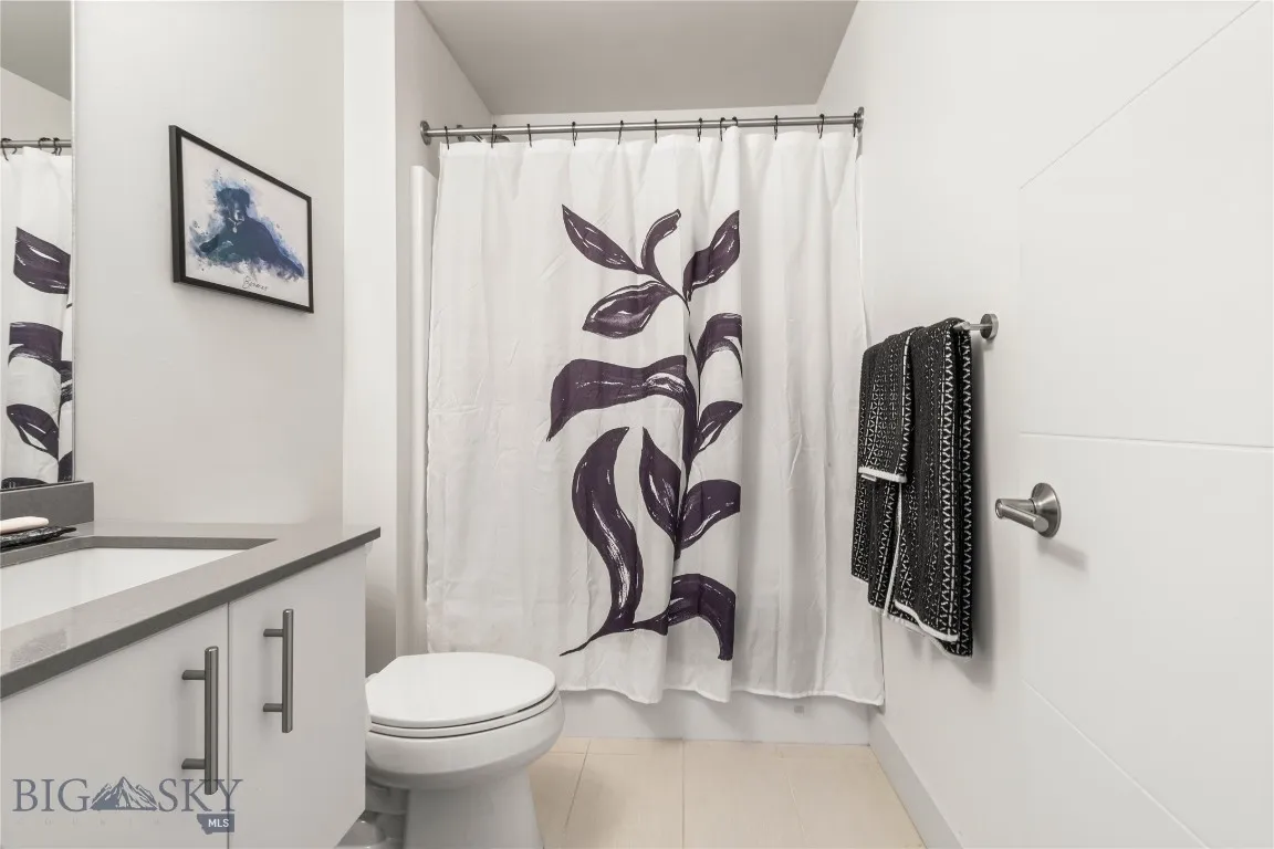Upstairs Full bath
