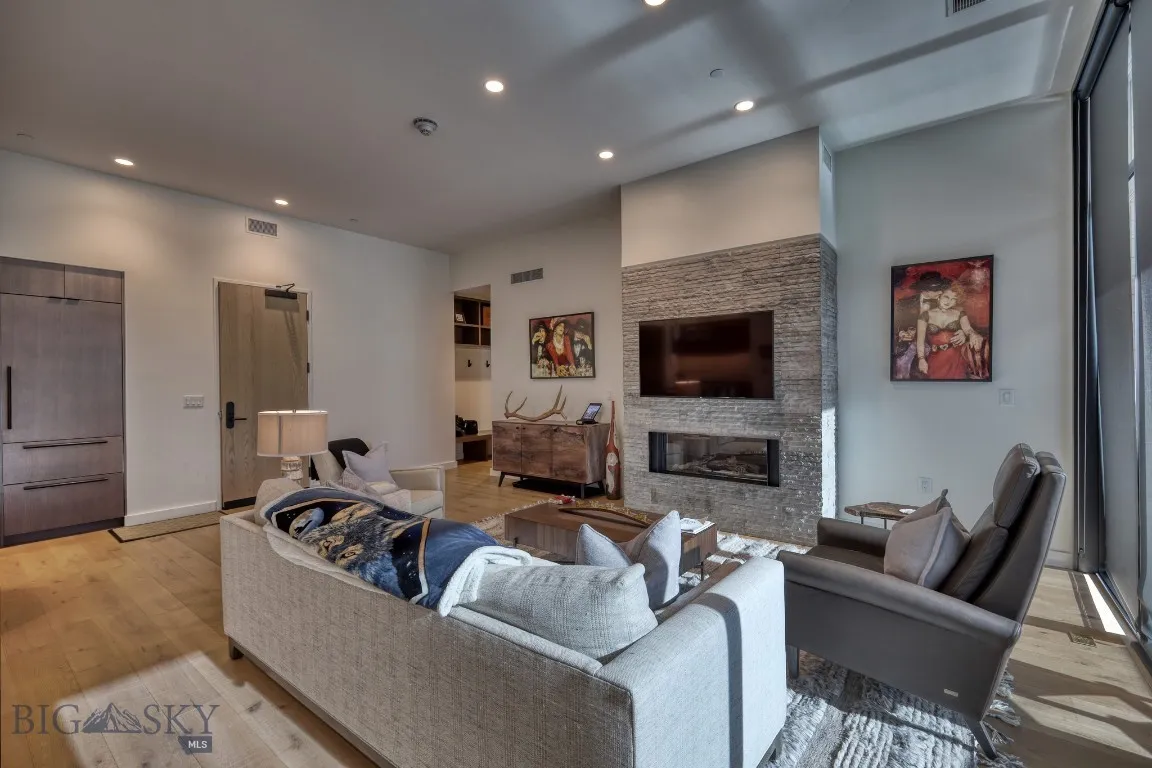 4 Boathouse Way 212, Big Sky, Montana 59716, Big Sky, Montana 59716, 3 Bedrooms Bedrooms, ,3 BathroomsBathrooms,Residential,For Sale,4 Boathouse Way 212, Big Sky, Montana 59716,0,408352
