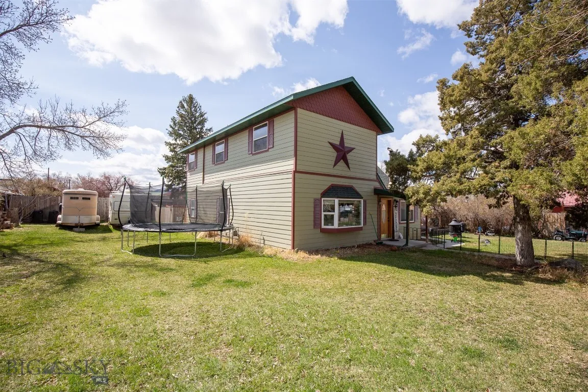 106 E Hamilton Street, Sheridan, Montana 59749, Sheridan, Montana 59749, 3 Bedrooms Bedrooms, ,2 BathroomsBathrooms,Residential,For Sale,106 E Hamilton Street, Sheridan, Montana 59749,0,408374