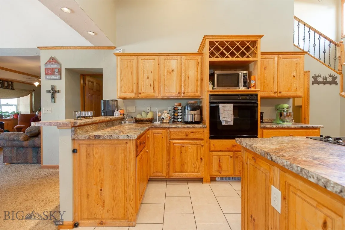Wall Oven, Lots of Storage & Counter Space