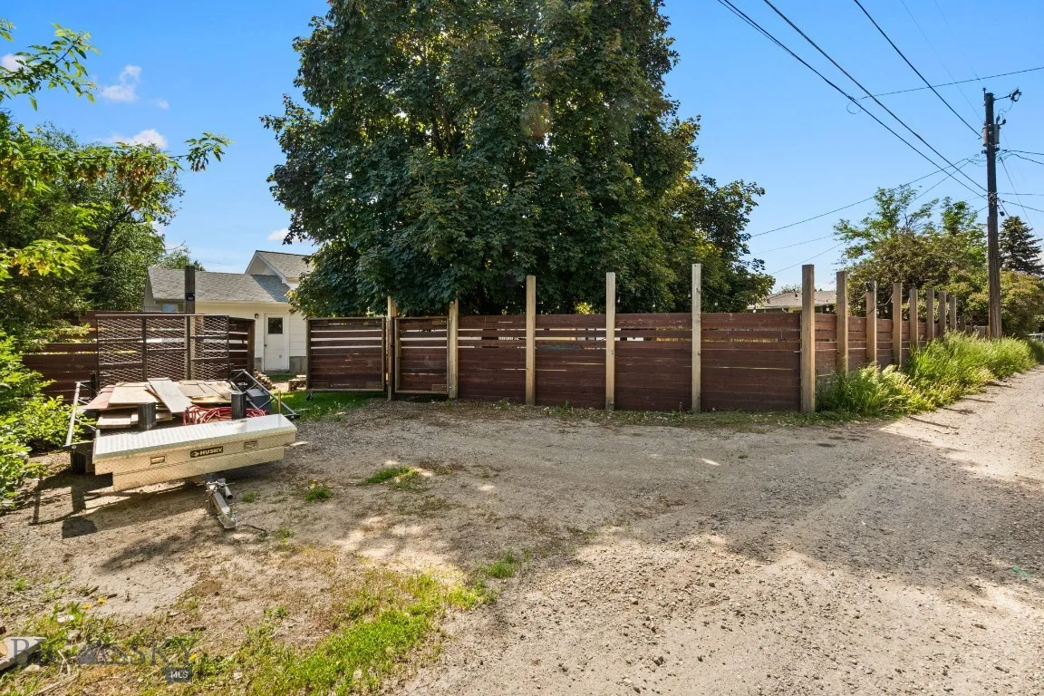 403 N 18th Avenue, Bozeman, Montana 59715, Bozeman, Montana 59715, 4 Bedrooms Bedrooms, ,2 BathroomsBathrooms,Residential,For Sale,403 N 18th Avenue, Bozeman, Montana 59715,0,408376