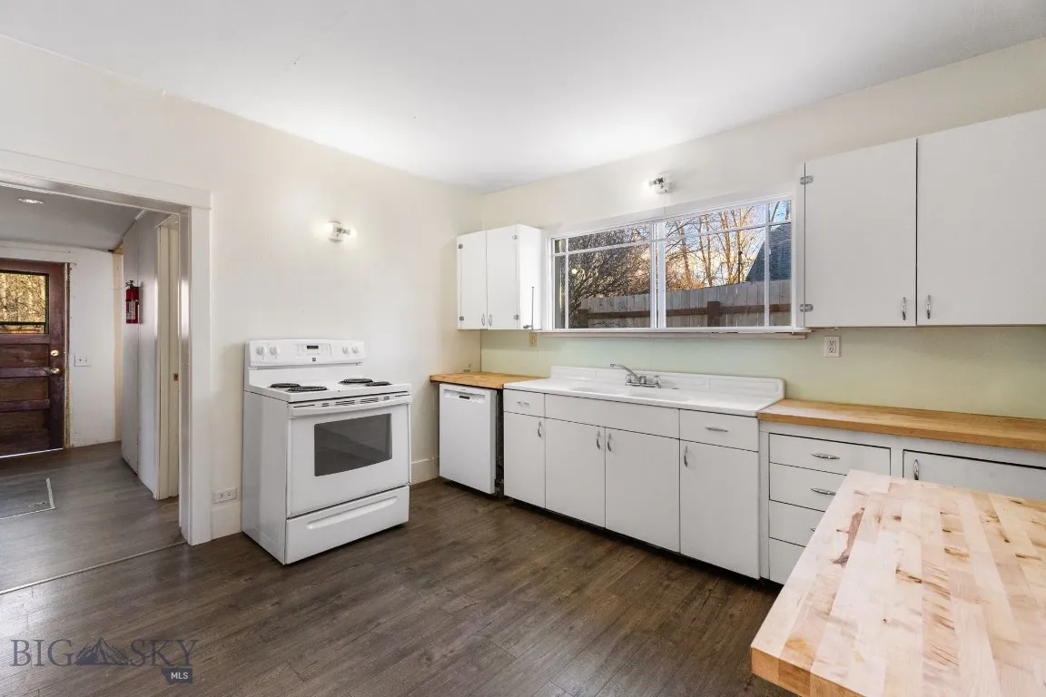 309 E Beall, Bozeman, Montana 59715, Bozeman, Montana 59715, 2 Bedrooms Bedrooms, ,1 BathroomBathrooms,Residential,For Sale,309 E Beall, Bozeman, Montana 59715,0,408364