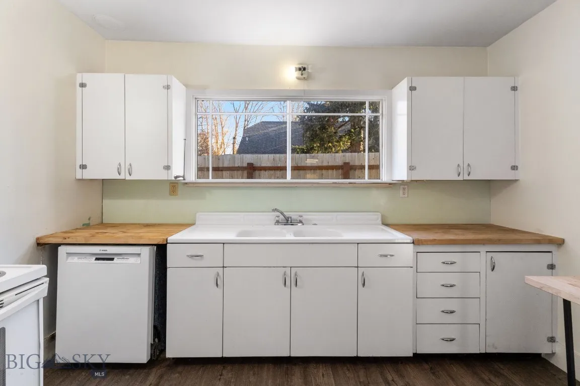 309 E Beall, Bozeman, Montana 59715, Bozeman, Montana 59715, 2 Bedrooms Bedrooms, ,1 BathroomBathrooms,Residential,For Sale,309 E Beall, Bozeman, Montana 59715,0,408364