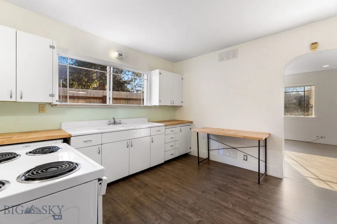 309 E Beall, Bozeman, Montana 59715, Bozeman, Montana 59715, 2 Bedrooms Bedrooms, ,1 BathroomBathrooms,Residential,For Sale,309 E Beall, Bozeman, Montana 59715,0,408364