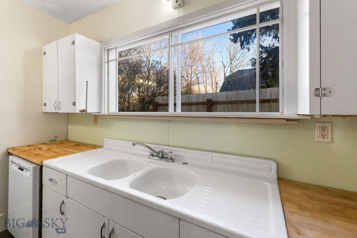 309 E Beall, Bozeman, Montana 59715, Bozeman, Montana 59715, 2 Bedrooms Bedrooms, ,1 BathroomBathrooms,Residential,For Sale,309 E Beall, Bozeman, Montana 59715,0,408364