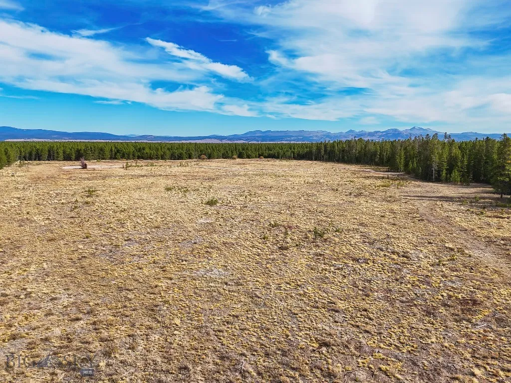 1111 Moonrise Way, West Yellowstone, Montana 59758, West Yellowstone, Montana 59758, ,Commercial Sale,For Sale,1111 Moonrise Way, West Yellowstone, Montana 59758,0,408230