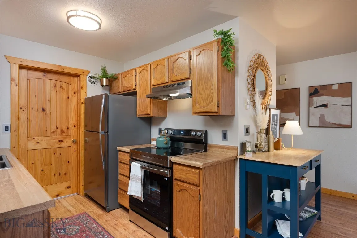 1601 W Olive Street 5, Bozeman, Montana 59718, Bozeman, Montana 59718, 3 Bedrooms Bedrooms, ,2 BathroomsBathrooms,Residential,For Sale,1601 W Olive Street 5, Bozeman, Montana 59718,0,408493