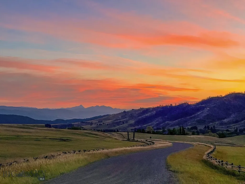 7180 Tepee Ridge Road, Bozeman, Montana 59715, Bozeman, Montana 59715, 3 Bedrooms Bedrooms, ,1 BathroomBathrooms,Residential,For Sale,7180 Tepee Ridge Road, Bozeman, Montana 59715,0,408567