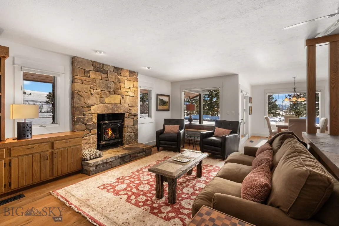 7180 Tepee Ridge Road, Bozeman, Montana 59715, Bozeman, Montana 59715, 3 Bedrooms Bedrooms, ,1 BathroomBathrooms,Residential,For Sale,7180 Tepee Ridge Road, Bozeman, Montana 59715,0,408567