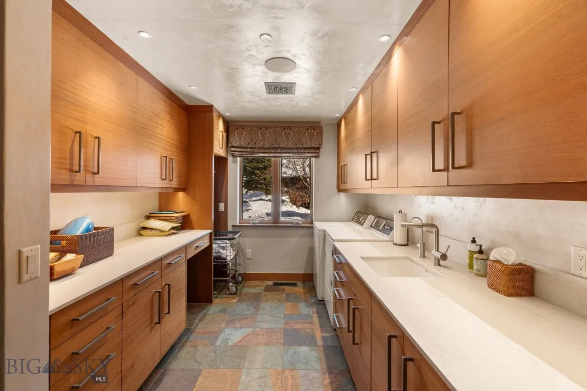 7180 Tepee Ridge Road, Bozeman, Montana 59715, Bozeman, Montana 59715, 3 Bedrooms Bedrooms, ,1 BathroomBathrooms,Residential,For Sale,7180 Tepee Ridge Road, Bozeman, Montana 59715,0,408567