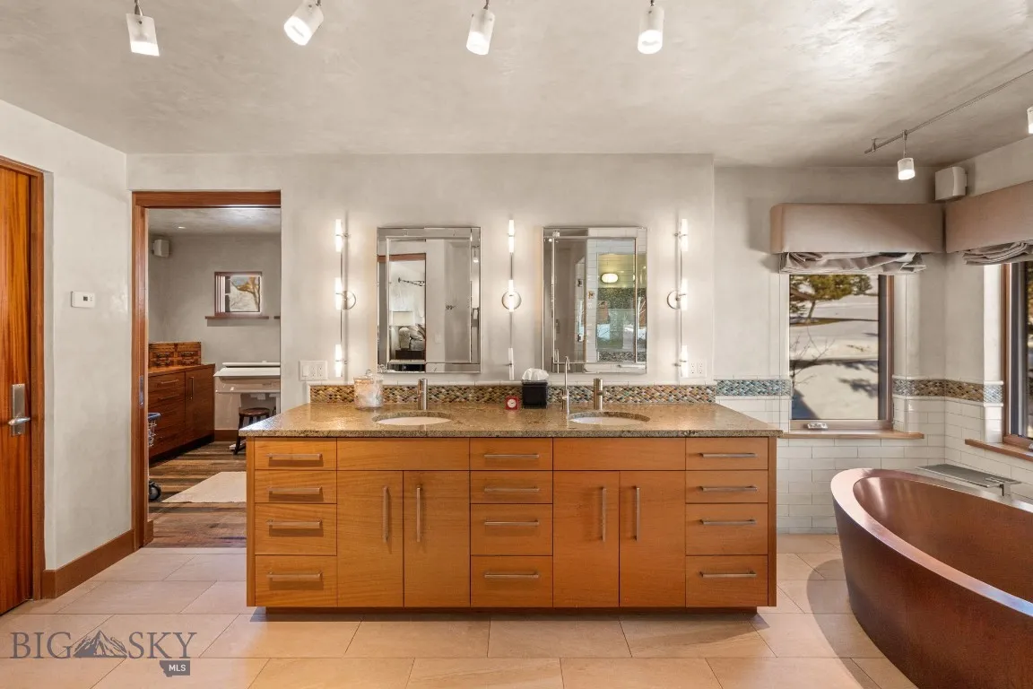 7180 Tepee Ridge Road, Bozeman, Montana 59715, Bozeman, Montana 59715, 3 Bedrooms Bedrooms, ,1 BathroomBathrooms,Residential,For Sale,7180 Tepee Ridge Road, Bozeman, Montana 59715,0,408567