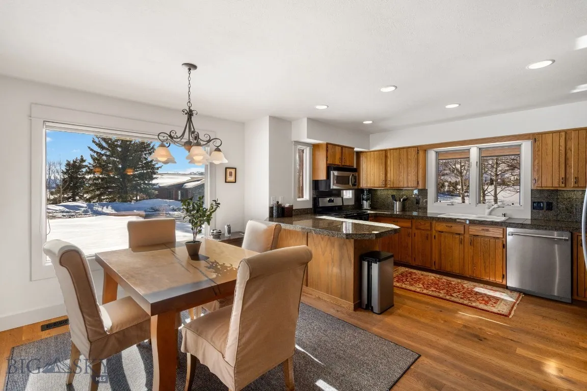 7180 Tepee Ridge Road, Bozeman, Montana 59715, Bozeman, Montana 59715, 3 Bedrooms Bedrooms, ,1 BathroomBathrooms,Residential,For Sale,7180 Tepee Ridge Road, Bozeman, Montana 59715,0,408567