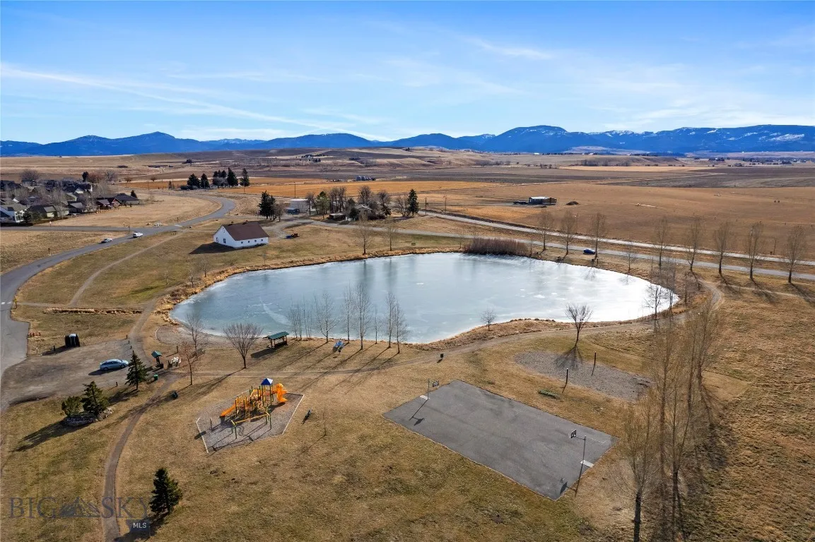 Larger park and pond a short walk away from home