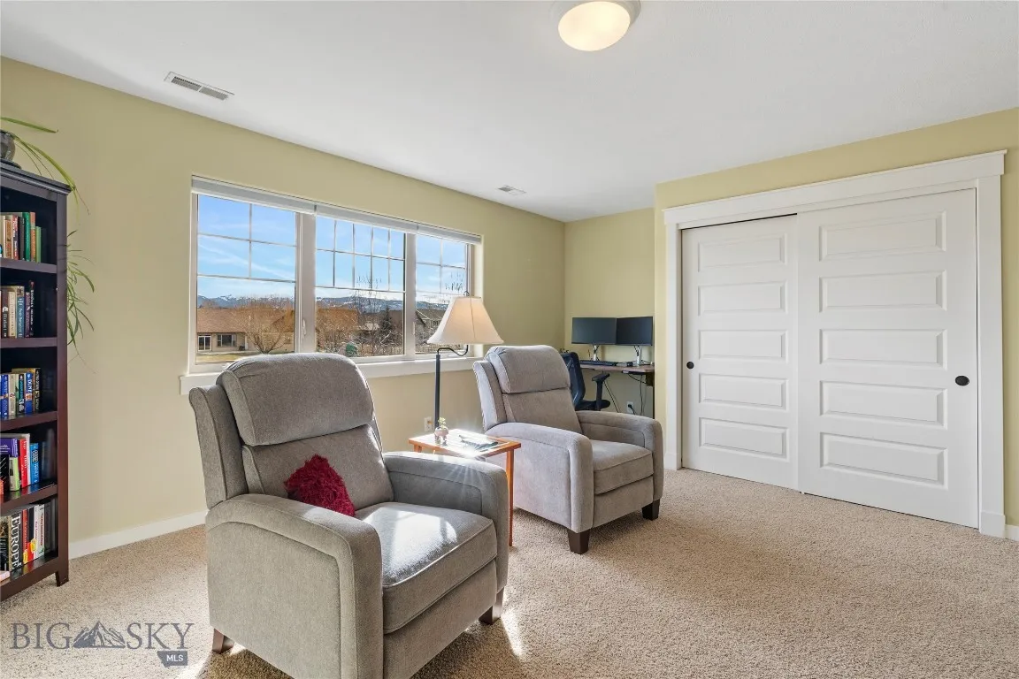 Bedroom #3 - great bonus room (upstairs)