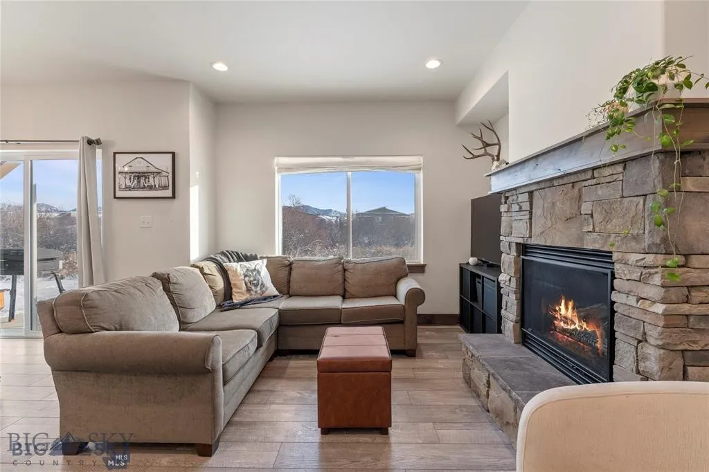 1140 Baxter Creek Way B, Bozeman, Montana 59718, Bozeman, Montana 59718, 3 Bedrooms Bedrooms, ,2 BathroomsBathrooms,Residential,For Sale,1140 Baxter Creek Way B, Bozeman, Montana 59718,0,408719