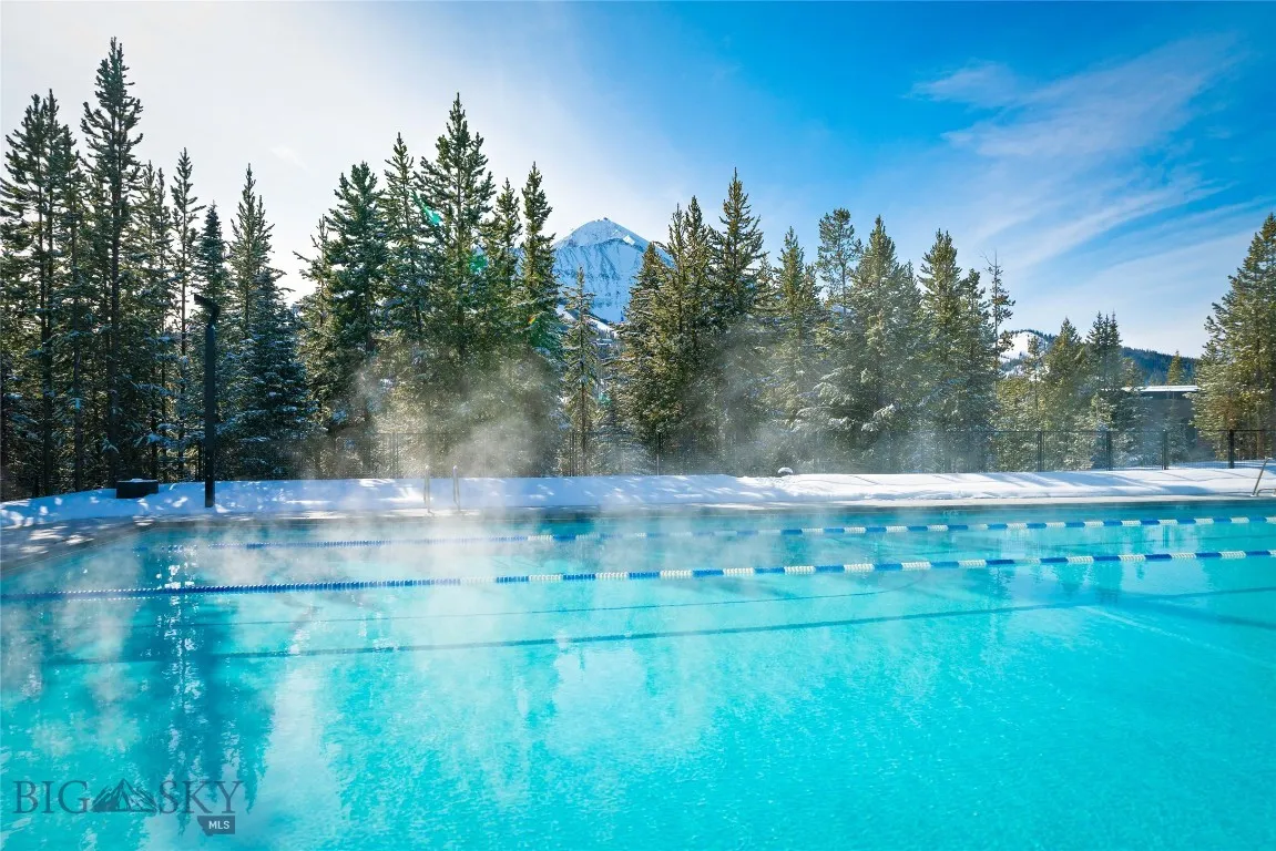 Heated Pool/Hot Tub(LakeLodge