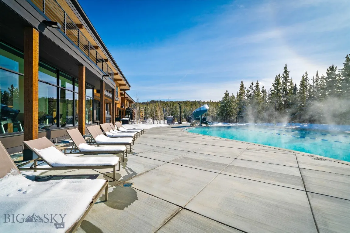 Heated Pool/Hot Tub(LakeLodge