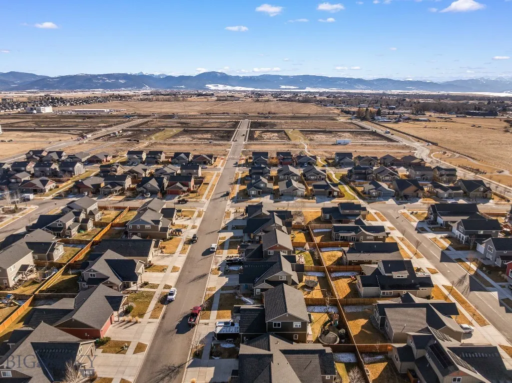 113 S Reliance Avenue, Bozeman, Montana 59718, Bozeman, Montana 59718, 3 Bedrooms Bedrooms, ,2 BathroomsBathrooms,Residential,For Sale,113 S Reliance Avenue, Bozeman, Montana 59718,0,408726