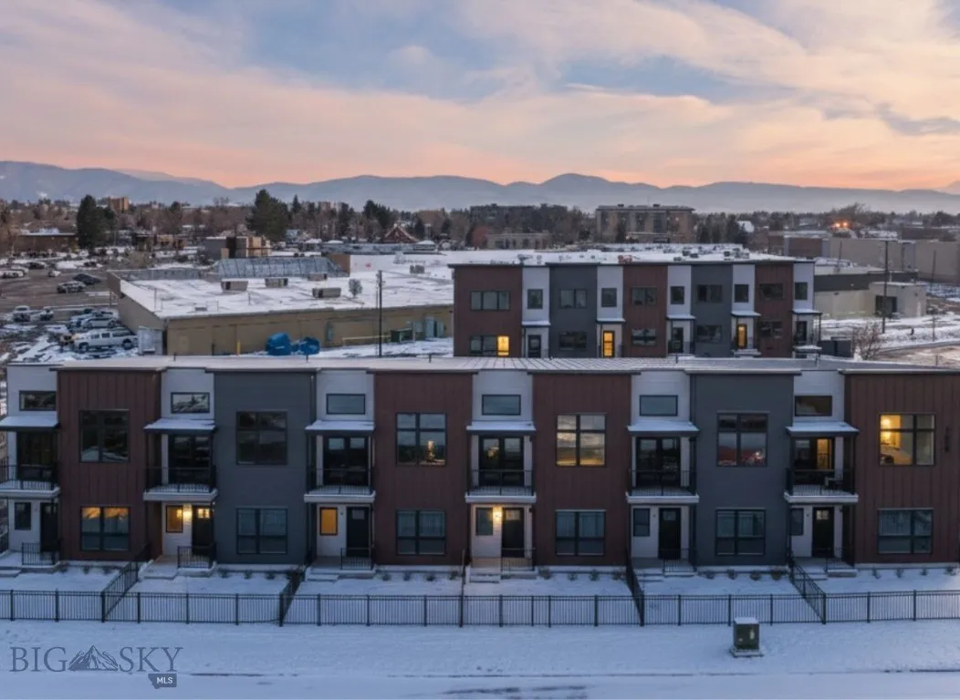1608 W Beall Street F, Bozeman, Montana 59715, Bozeman, Montana 59715, 2 Bedrooms Bedrooms, ,2 BathroomsBathrooms,Residential,For Sale,1608 W Beall Street F, Bozeman, Montana 59715,0,408903